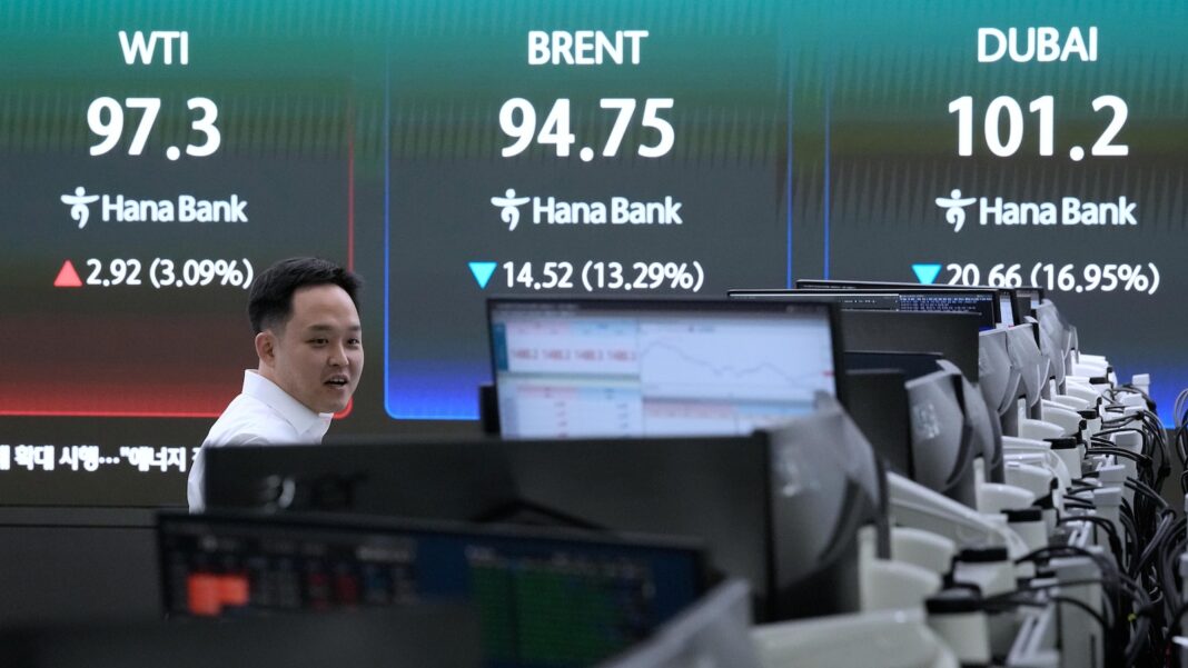 Oil prices rise again and Asian stocks retreat on the fragile Iran ceasefire