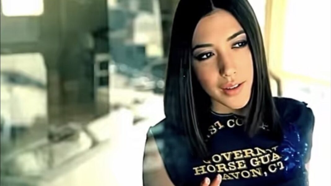 Michelle Branch Reveals She Bought Her Iconic 'Everywhere' Music Video T-Shirt at the Mall