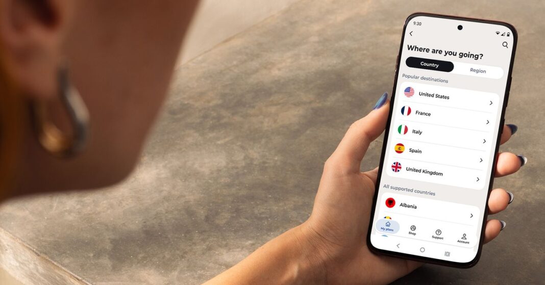 Motorola Phones Now Have a Built-In Travel eSIM for Mobile Data Outside the US